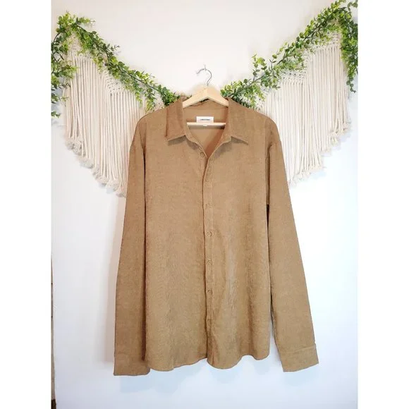 Common Market Brown Cord Button Up Top - Picture 2 of 6